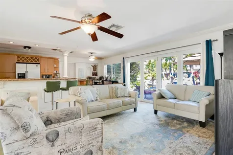 2401 SE 12th Street Pompano Beach FL 33062