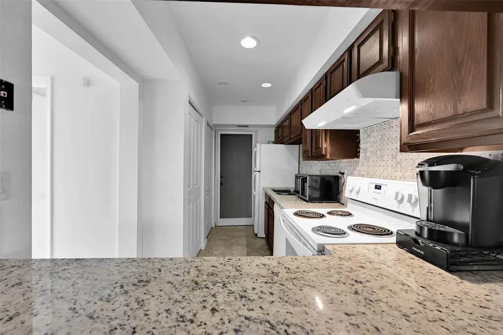 4011 Coral Springs Drive Coral Springs FL 33065
