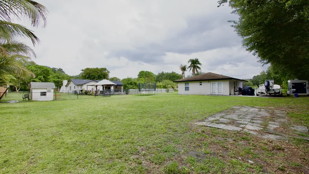 5191 SW 109th Avenue Davie FL 33328
