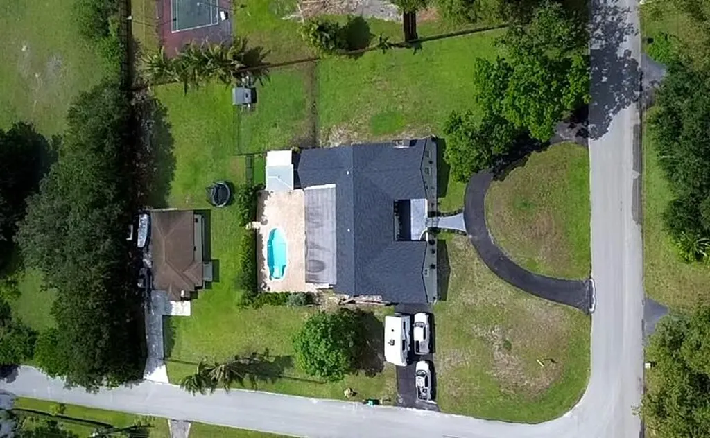 5191 SW 109th Avenue Davie FL 33328
