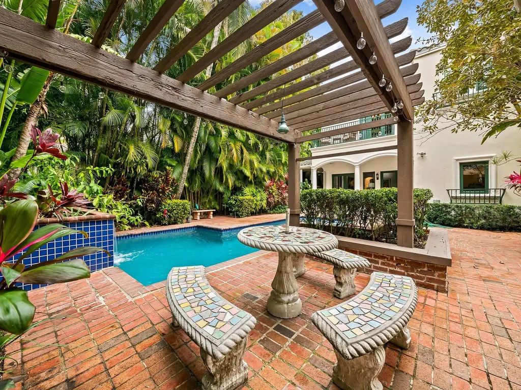 347 Poinciana Drive Fort Lauderdale FL 33301