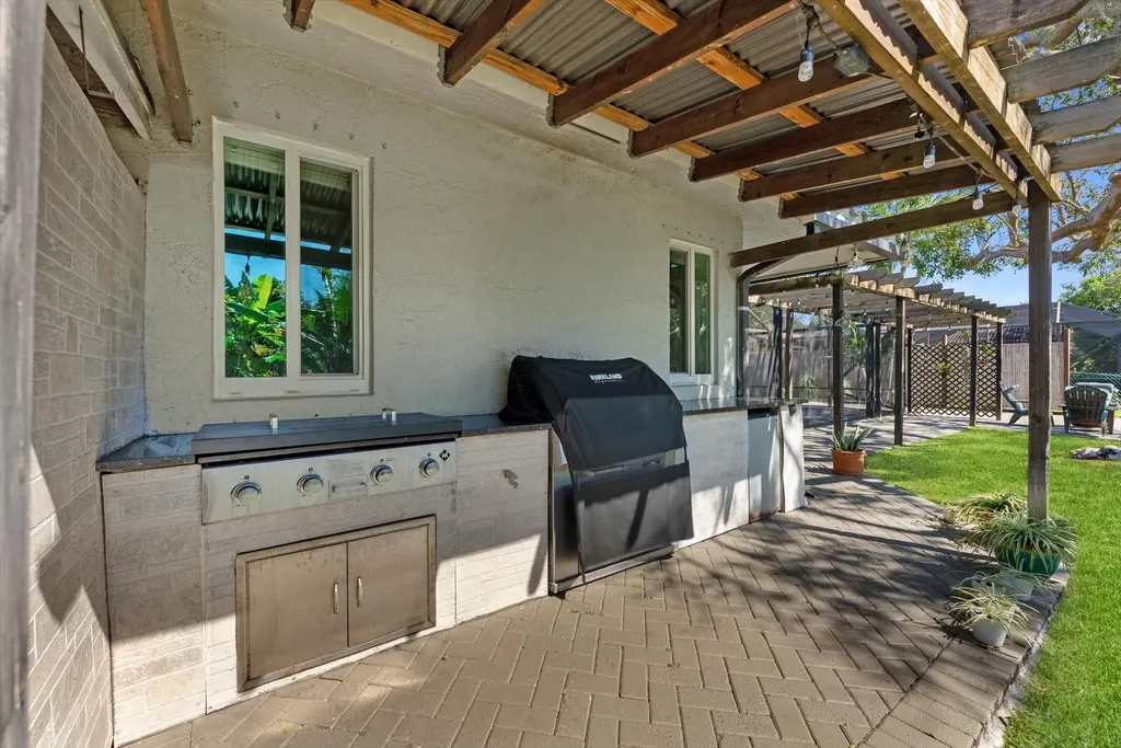 8264 Shadow Wood Boulevard Coral Springs FL 33071