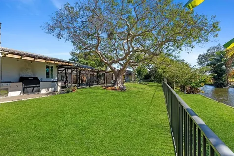 8264 Shadow Wood Boulevard Coral Springs FL 33071