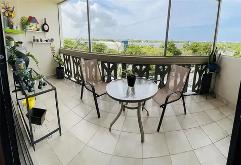 800 NE 195th Street Miami FL 33179