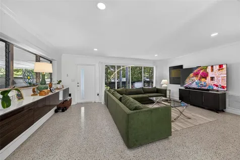2701 NE 10th Terrace Wilton Manors FL 33334