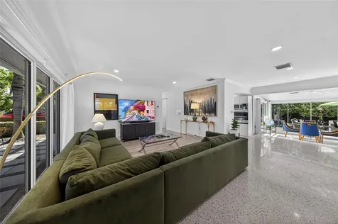 2701 NE 10th Terrace Wilton Manors FL 33334