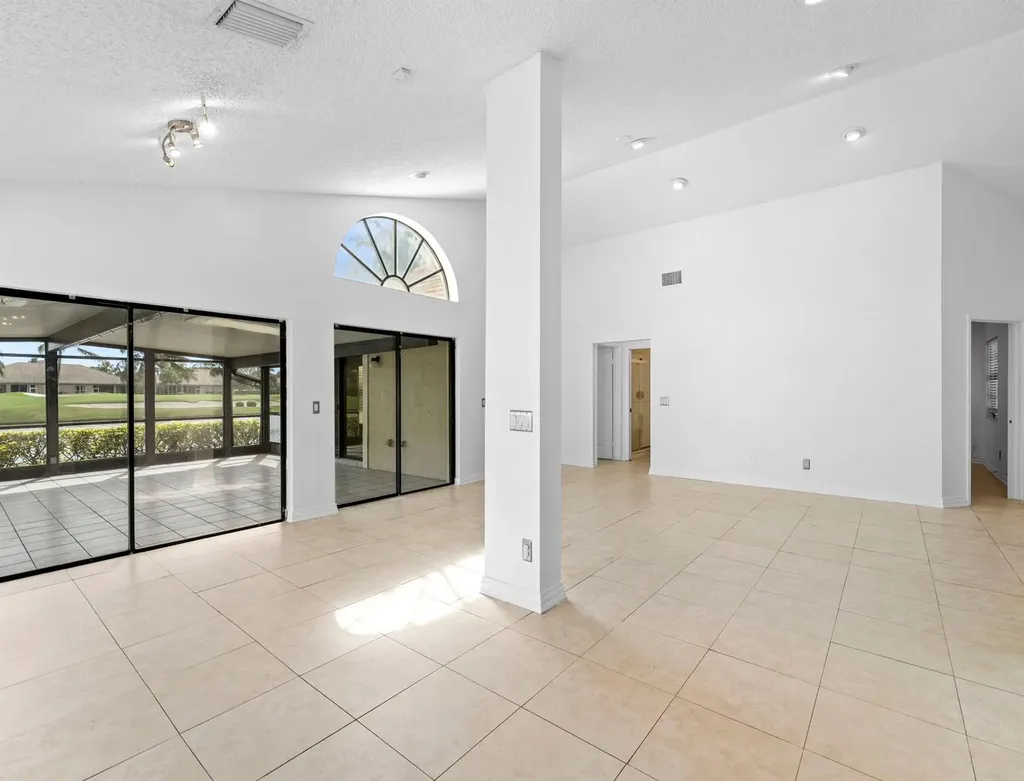 Boynton Beach FL 33472