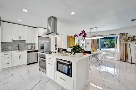 539 NE 25th Street Wilton Manors FL 33305