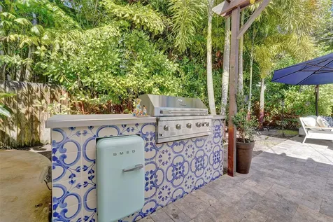 539 NE 25th Street Wilton Manors FL 33305