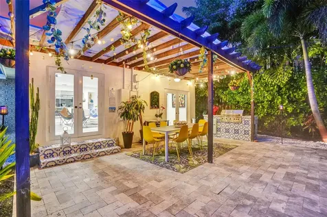 539 NE 25th Street Wilton Manors FL 33305