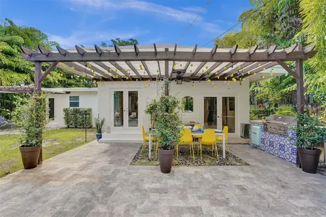 539 NE 25th Street Wilton Manors FL 33305