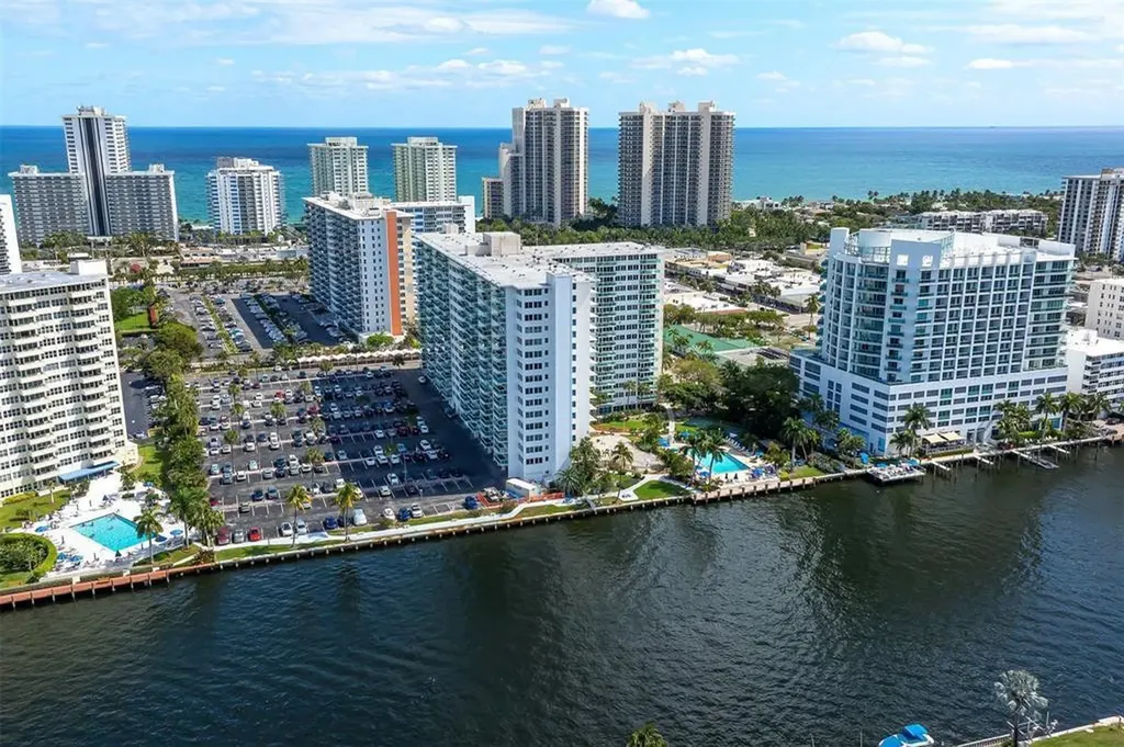 3233 NE 34th Street Fort Lauderdale FL 33308