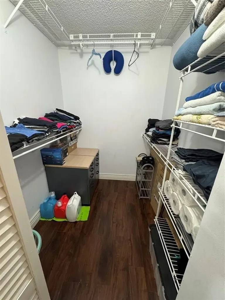 1997 Discovery Circle Deerfield Beach FL 33442