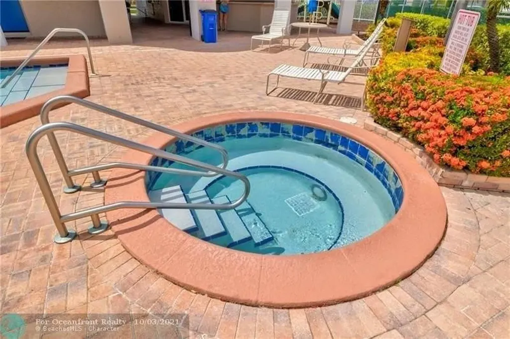 1997 Discovery Circle Deerfield Beach FL 33442