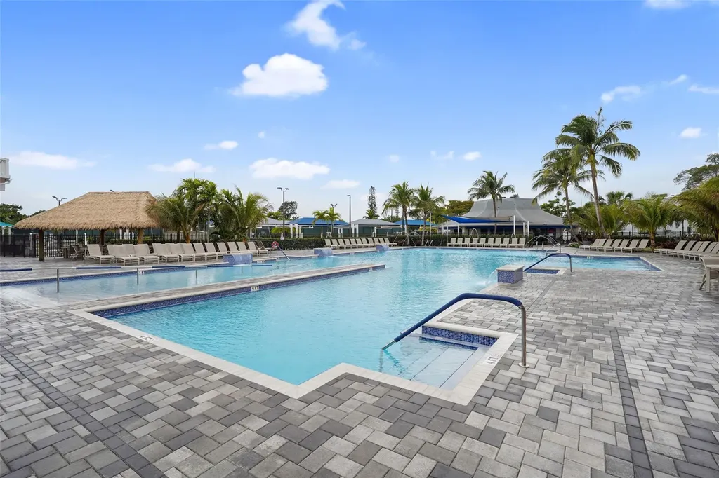 3034 Berkshire B Deerfield Beach FL 33442