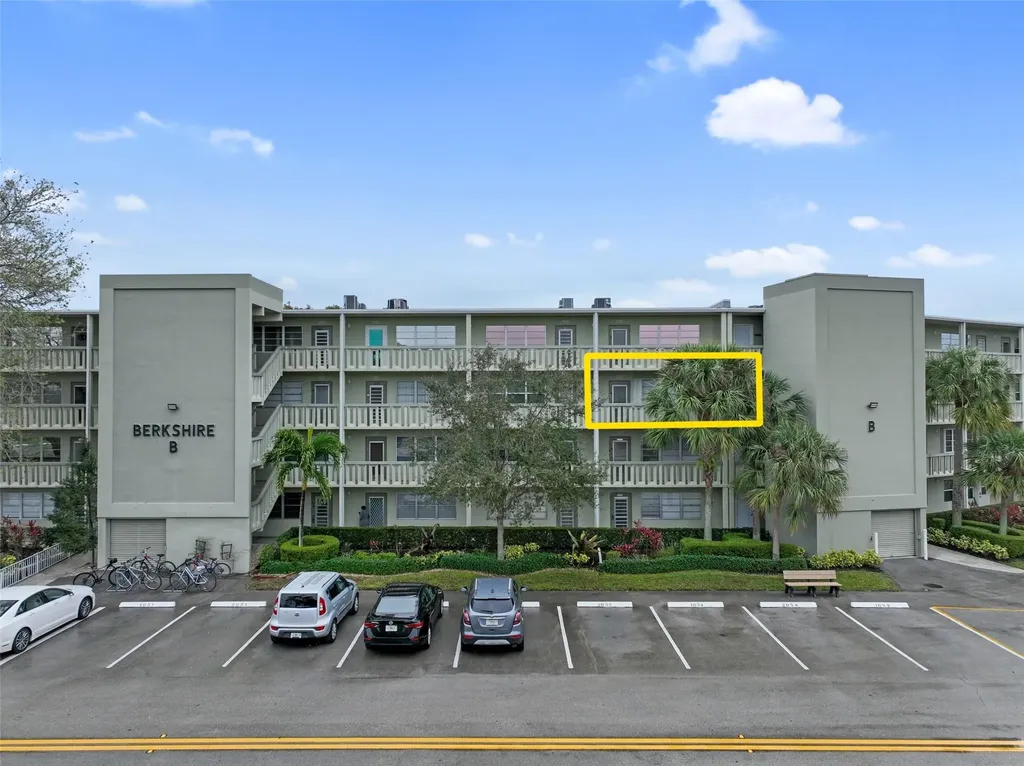 3034 Berkshire B Deerfield Beach FL 33442