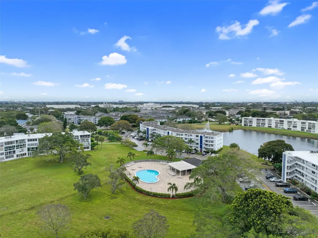 3034 Berkshire B Deerfield Beach FL 33442