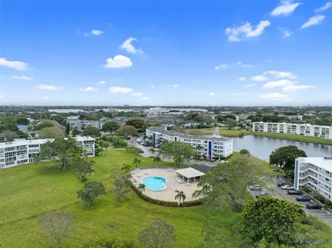 3034 Berkshire B Deerfield Beach FL 33442