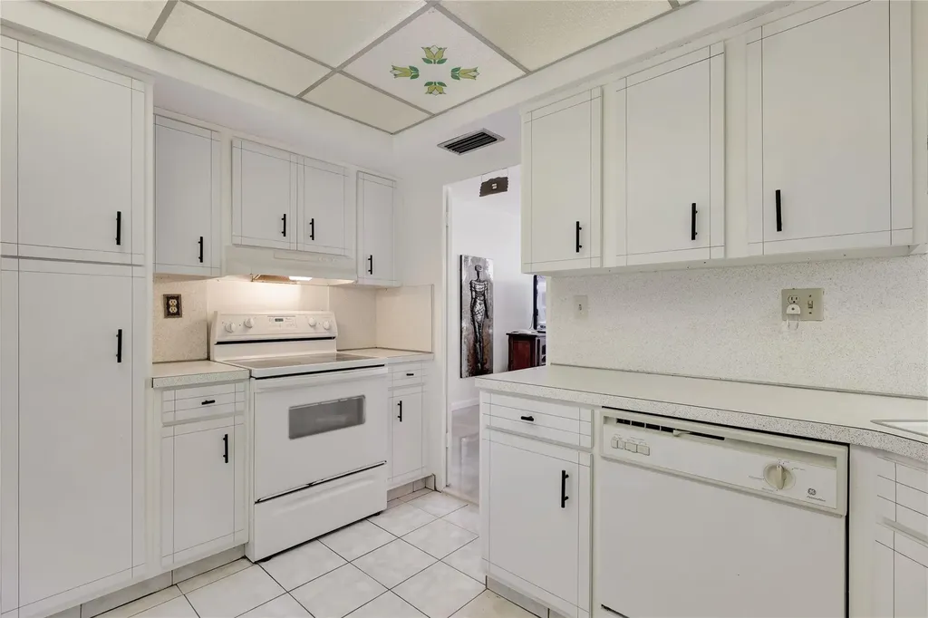 3333 NE 34th Street Fort Lauderdale FL 33308