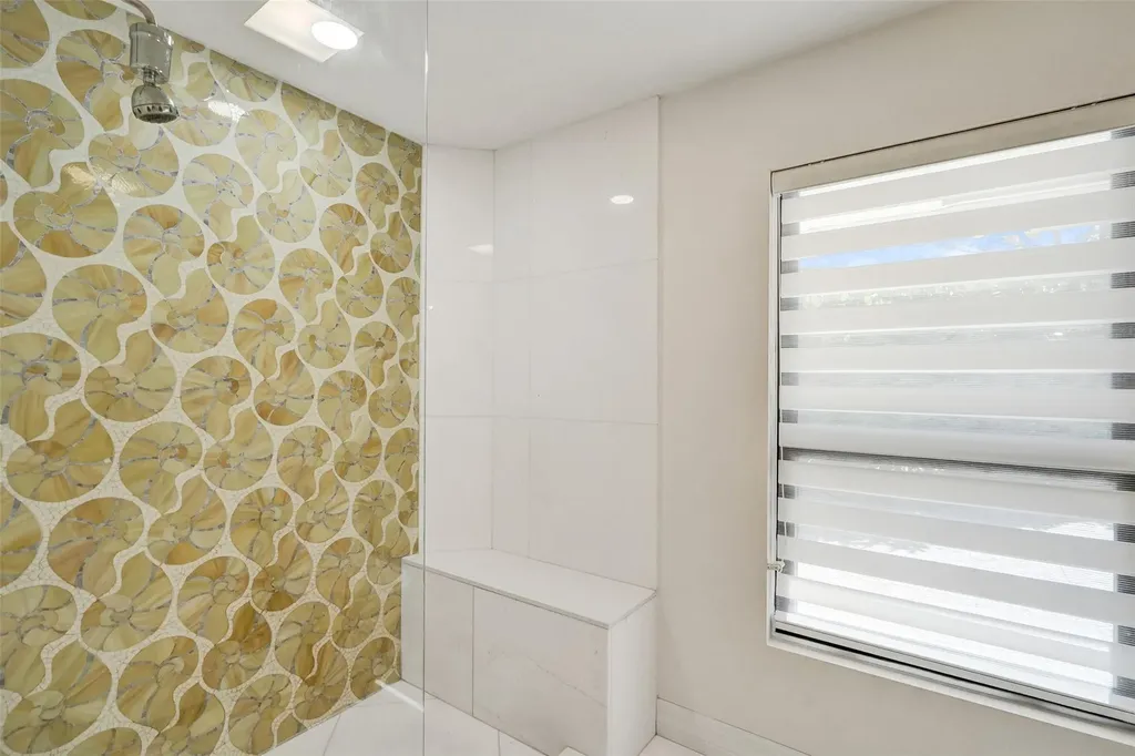 614 Lakewoode Circle W Delray Beach FL 33445