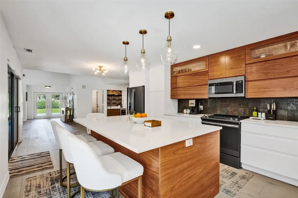 614 Lakewoode Circle W Delray Beach FL 33445