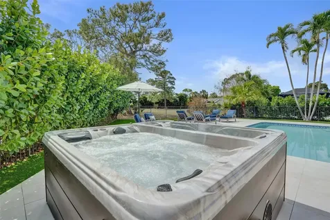 614 Lakewoode Circle W Delray Beach FL 33445