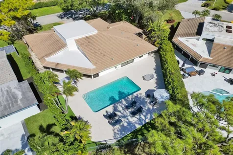 614 Lakewoode Circle W Delray Beach FL 33445