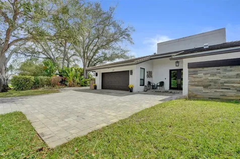 614 Lakewoode Circle W Delray Beach FL 33445