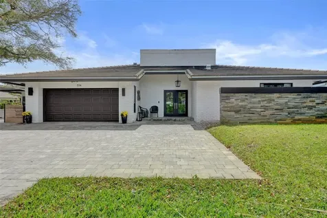 614 Lakewoode Circle W Delray Beach FL 33445