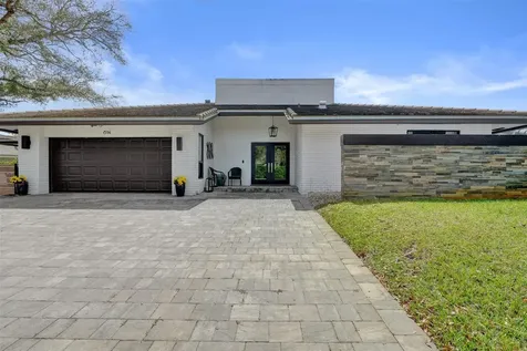 614 Lakewoode Circle W Delray Beach FL 33445