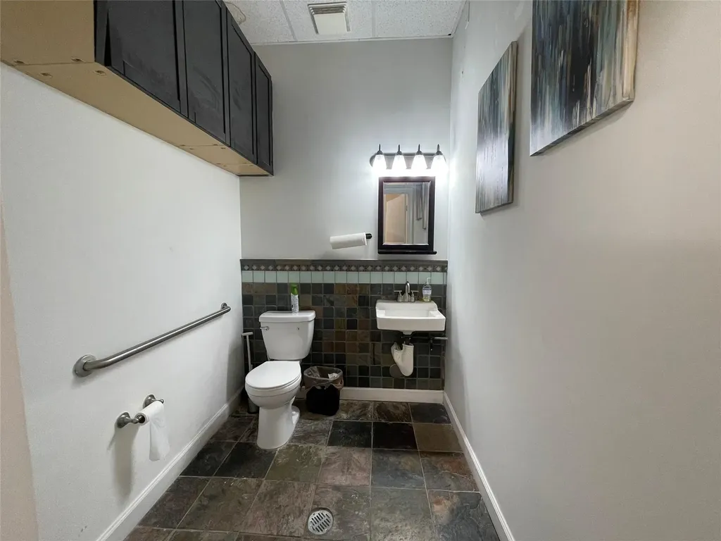 4700 W Prospect Road Oakland Park FL 33309