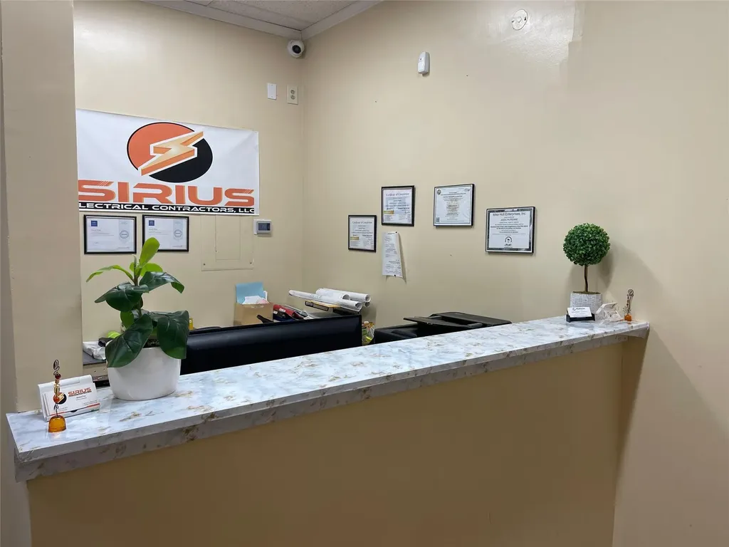 4700 W Prospect Road Oakland Park FL 33309