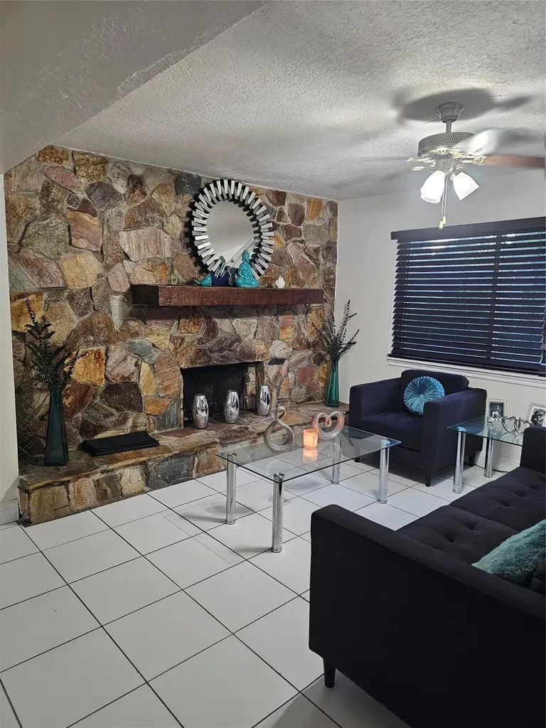 3340 SW 18th Street Fort Lauderdale FL 33312