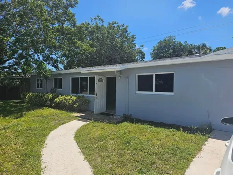 3340 SW 18th Street Fort Lauderdale FL 33312