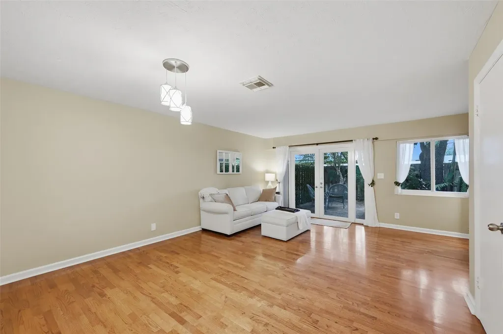 705 NE 1st Street Fort Lauderdale FL 33301