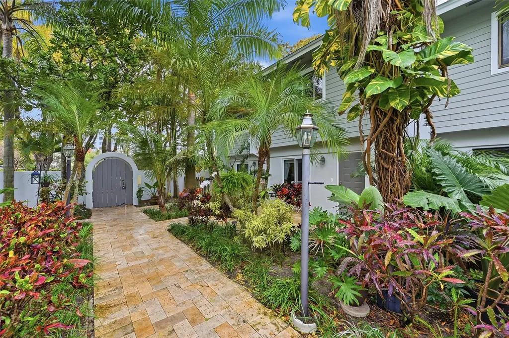 705 NE 1st Street Fort Lauderdale FL 33301