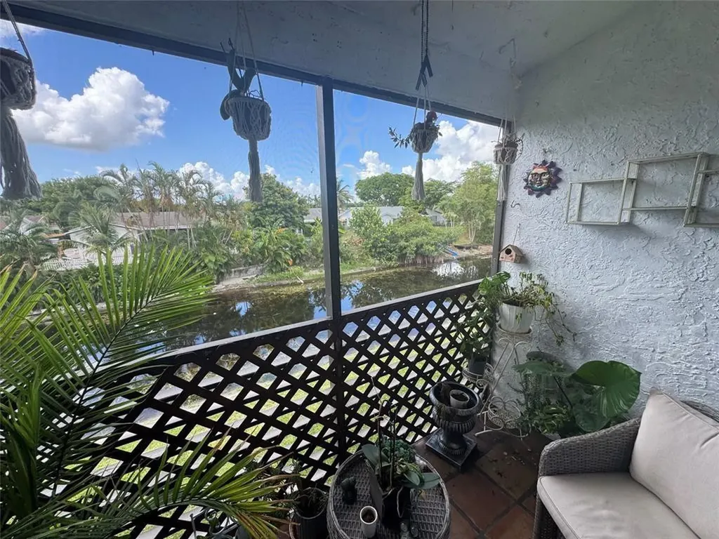 715 Gardens Drive Pompano Beach FL 33069