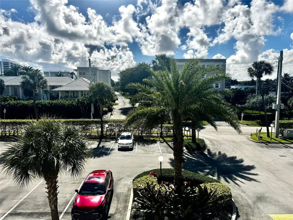 951 De Soto Road Boca Raton FL 33432