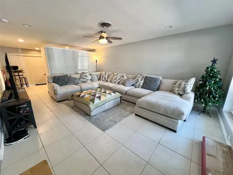 1610-1612 NE 56th Street Fort Lauderdale FL 33334