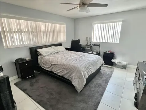 1610-1612 NE 56th Street Fort Lauderdale FL 33334
