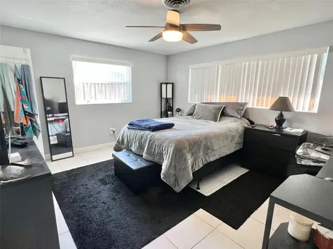 1610-1612 NE 56th Street Fort Lauderdale FL 33334