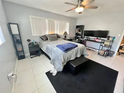 1610-1612 NE 56th Street Fort Lauderdale FL 33334