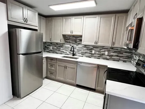 1610-1612 NE 56th Street Fort Lauderdale FL 33334