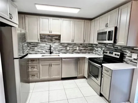 1610-1612 NE 56th Street Fort Lauderdale FL 33334