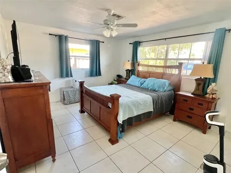 1610-1612 NE 56th Street Fort Lauderdale FL 33334
