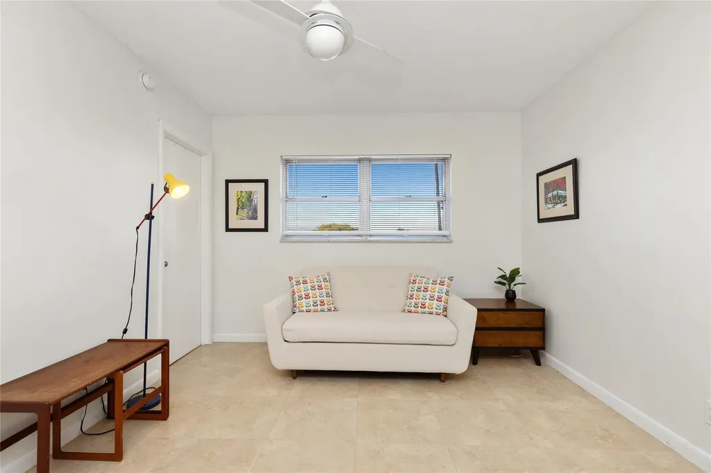 390 N Federal Highway Deerfield Beach FL 33441