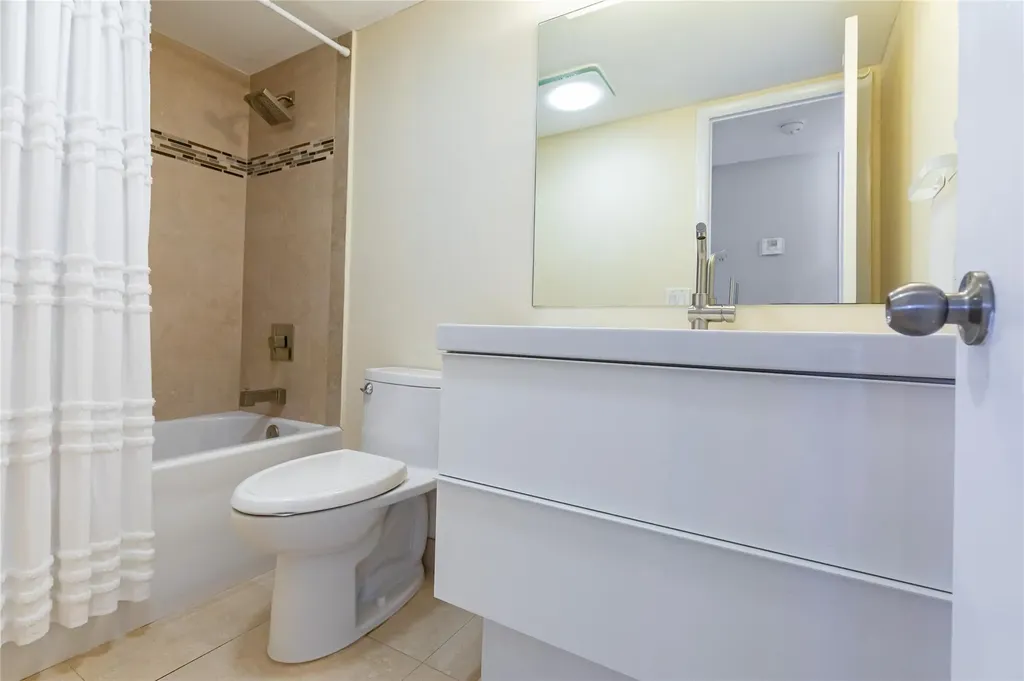 390 N Federal Highway Deerfield Beach FL 33441