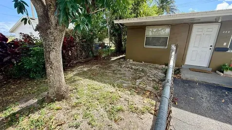 280 NE 40th Court Oakland Park FL 33334