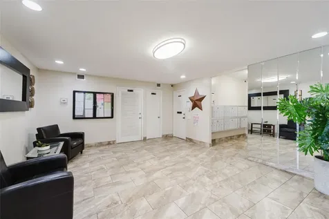 1811 Jefferson Street Hollywood FL 33020