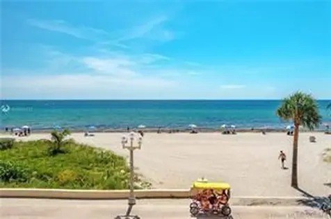 320 S Surf Road Hollywood FL 33019